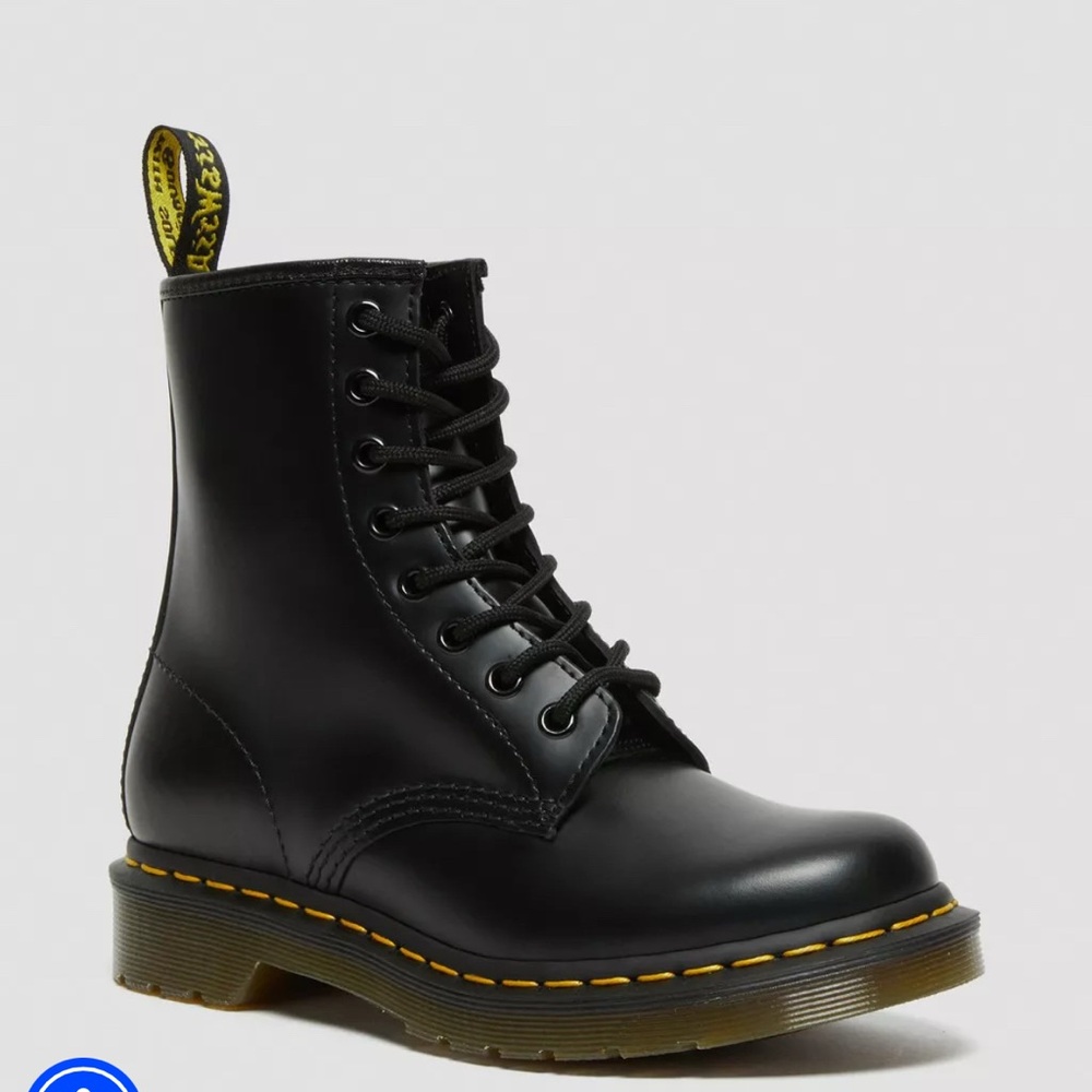 1460 WOMEN'S SMOOTH LEATHER LACE UP BOOTS